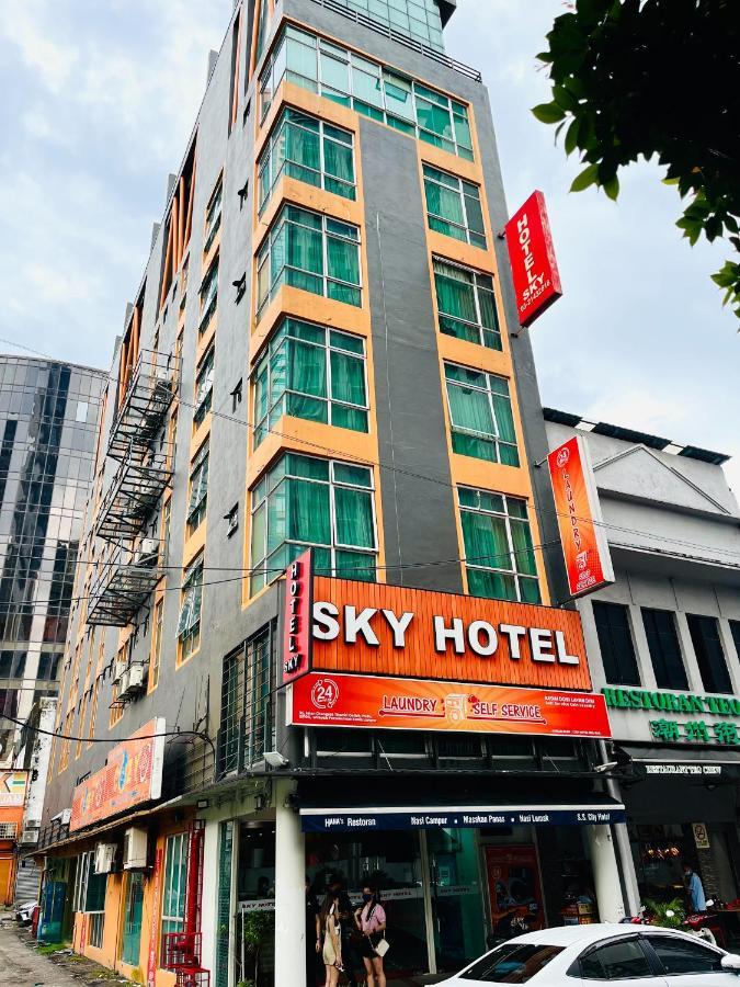 Sky Hotel @ Pudu Kuala Lumpur Bagian luar foto